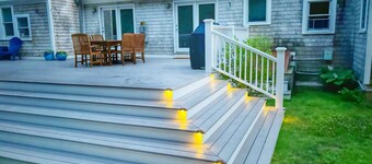 Barnstable Breeze with Seasonal Pool and Hot tub