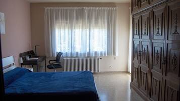 Comfort Double Room | 1 bedroom, desk, laptop workspace, free WiFi