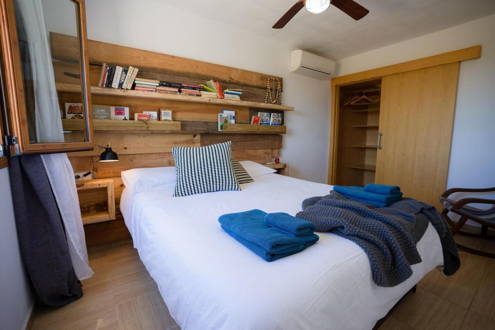 4 habitaciones, tabla de planchar con plancha y wifi gratis 