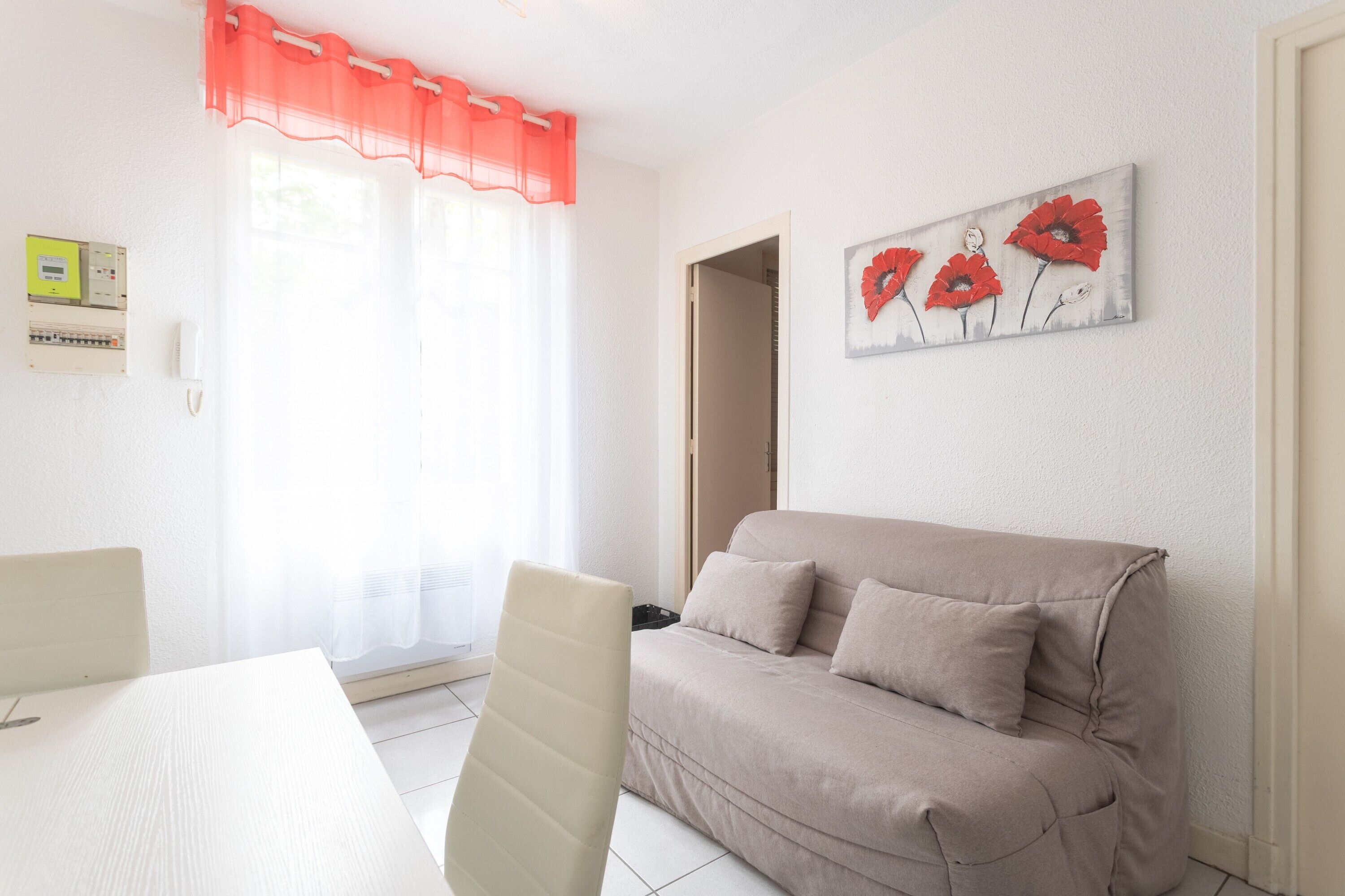 Apartment With Garden And Terrace In Lourdes, Sleeps 2, Quiet And Well-equipped - Lourdes