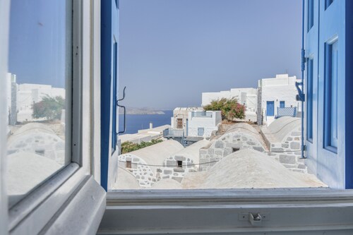 Apartment 'For Seven' with Balcony and Wi-Fi