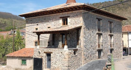 El Mirador del Pedroso Country House – Views of the Burgos Mountains