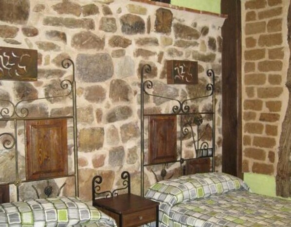 6 Schlafzimmer, kostenloses WLAN, Bettwäsche