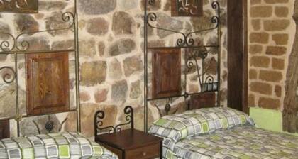 Casa rural 'La Botería' con jardín privado, balcón y Wi-Fi