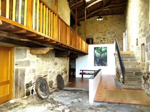 Interior - Country House 'Portomeñe' with Mountain View, Private Garden and Wi-Fi (Chantada)