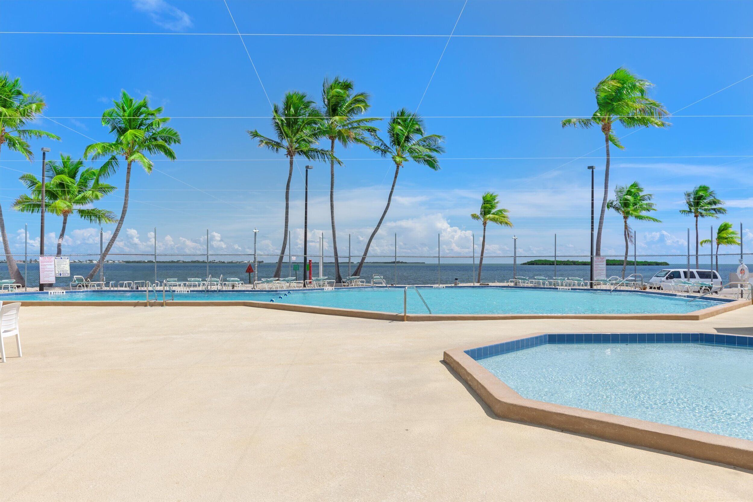 Et oppvarmet basseng