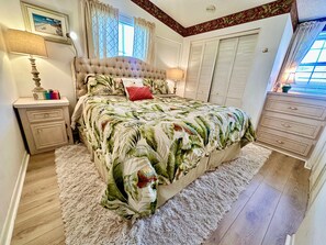 2 quartos, escrivaninha, Wi-Fi de cortesia, roupa de cama