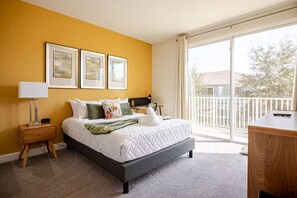 3 bedrooms, desk, iron/ironing board, travel crib