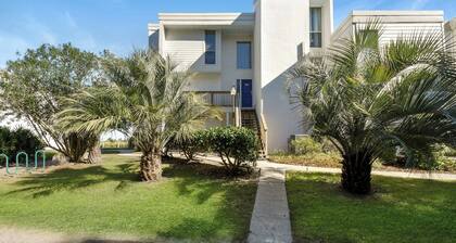 Villa 128 Oceanfront 1 bedroom condo