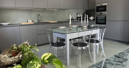 Art House Downtown luxury stay