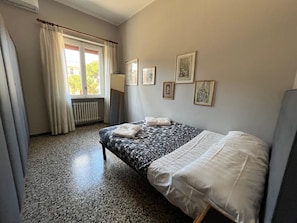 Desk, iron/ironing board, free WiFi, bed sheets