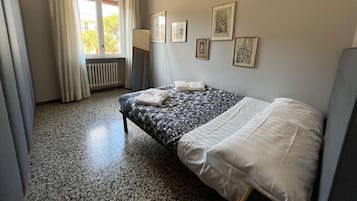 3 sovrum, skrivbord, strykjärn/strykbräda och gratis wi-fi