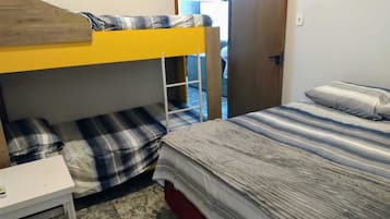 2 bedrooms, WiFi, bed sheets