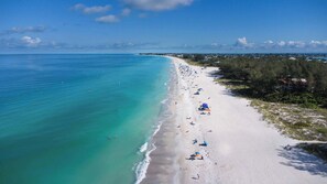 Beach nearby - Unique Canal Home in The Best Location (Holmes Beach)