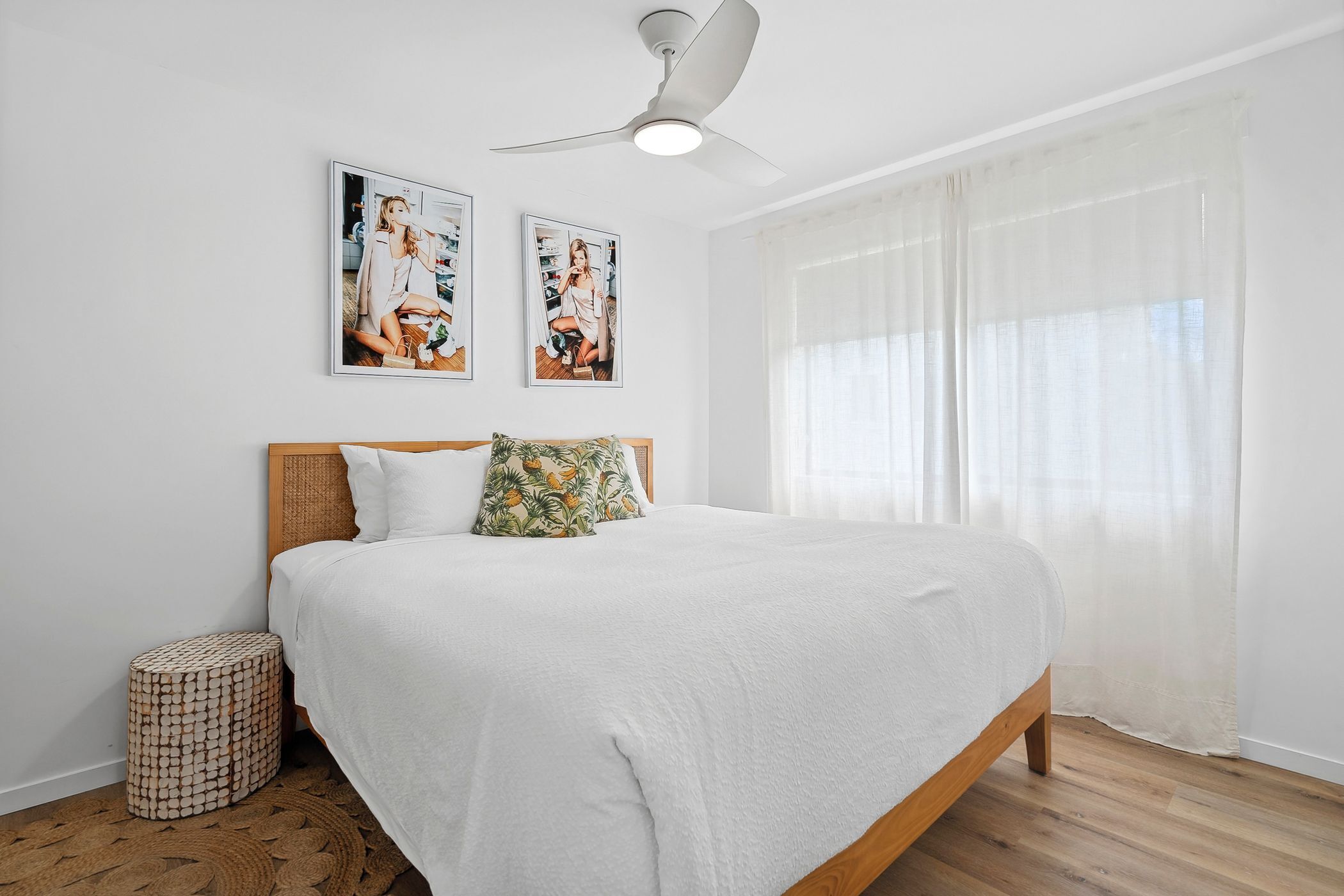 8 bedrooms, iron/ironing board, WiFi, bed sheets