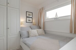 1 bedroom, iron/ironing board, WiFi - Sylter Meerlicht - Cozy vacation happiness with garden view and south-facing terrace. (Sylt OT Tinnum)