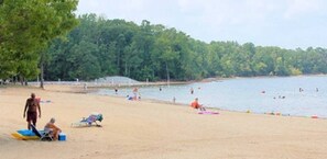 Beach - Lake Murray Retreat (Irmo)