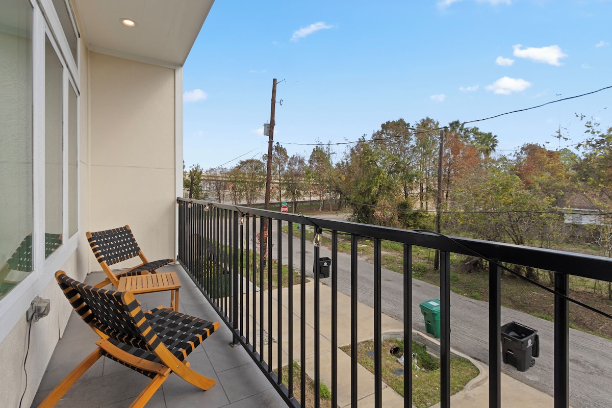 Photo 18 of No Cleaning Fee • Miles to NRG & UH • Pet Friendly I Game Room Fun
