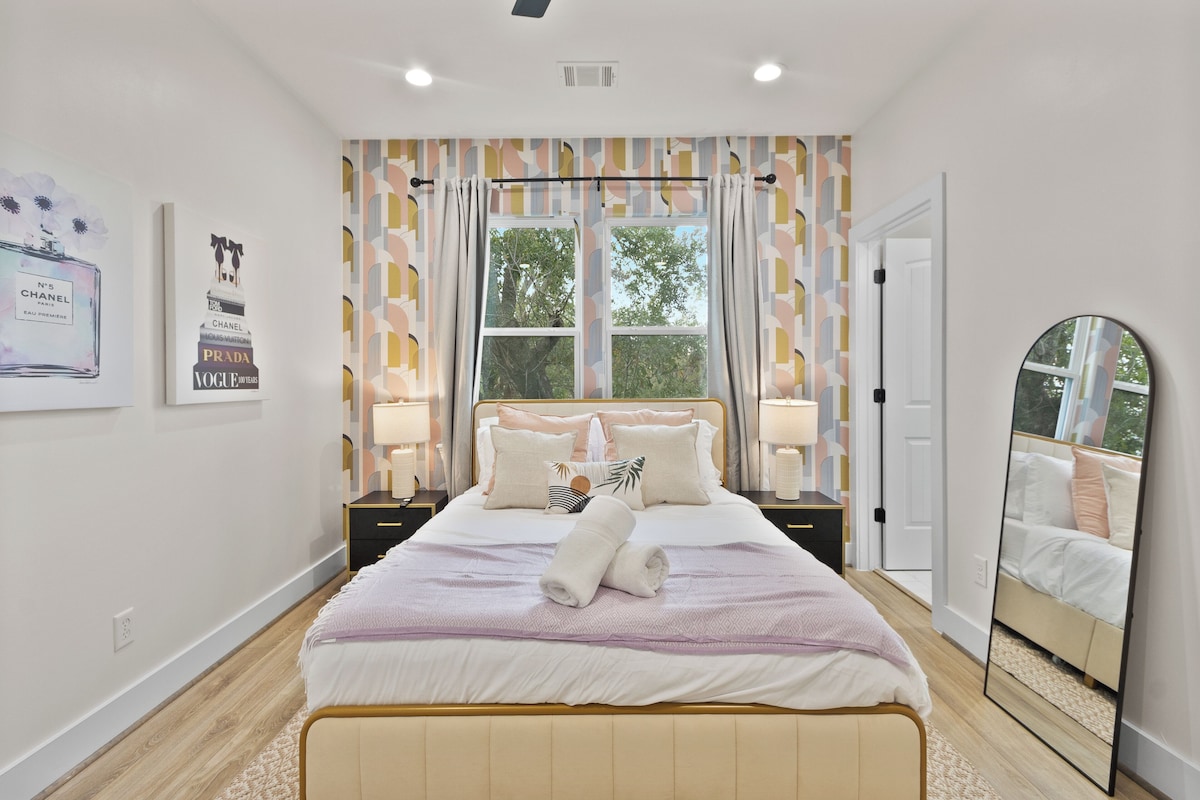 Photo 7 of No Cleaning Fee • Miles to NRG & UH • Pet Friendly I Game Room Fun