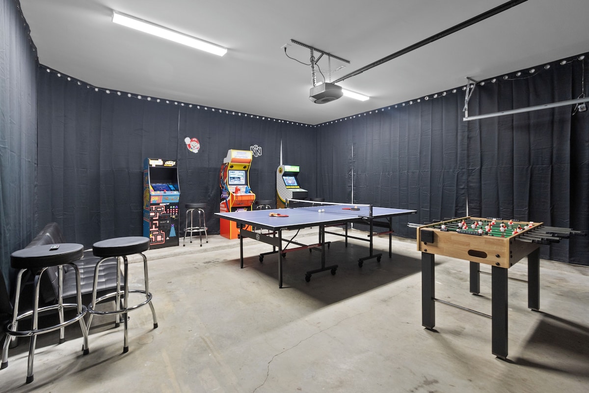 Photo 31 of No Cleaning Fee • Miles to NRG & UH • Pet Friendly I Game Room Fun