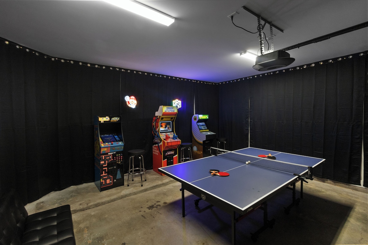 Photo 32 of No Cleaning Fee • Miles to NRG & UH • Pet Friendly I Game Room Fun