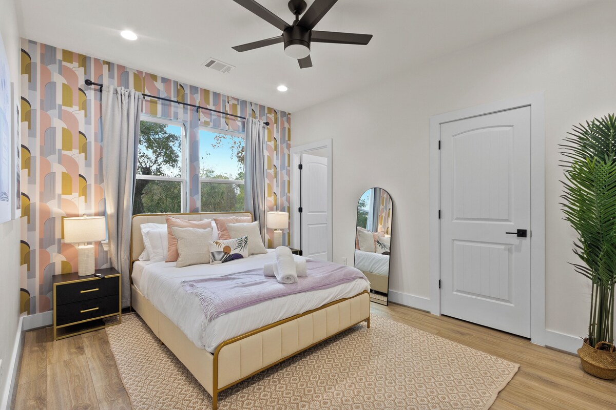 Photo 15 of No Cleaning Fee • Miles to NRG & UH • Pet Friendly I Game Room Fun