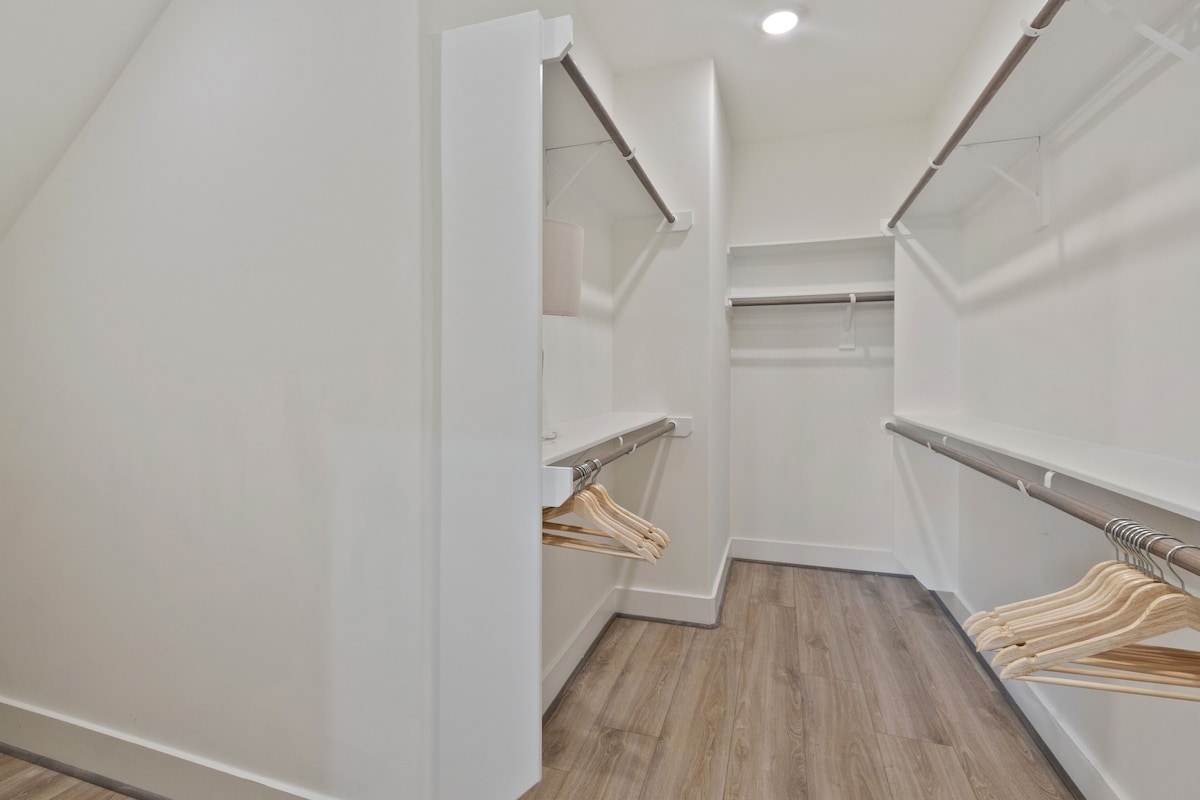 Photo 20 of No Cleaning Fee • Miles to NRG & UH • Pet Friendly I Game Room Fun