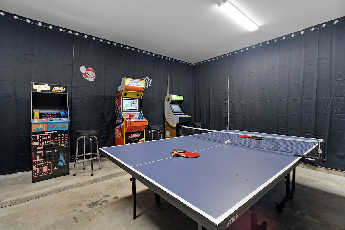 Photo 14 of No Cleaning Fee • Miles to NRG & UH • Pet Friendly I Game Room Fun