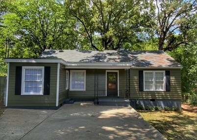 Charming 3-bedroom house in lovely Little Rock with WiFi, AC