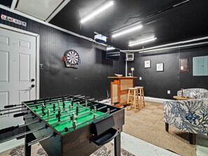 Spielezimmer
