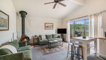 Smart TV, DVD player