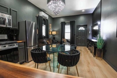 "Speakeasy Suite" @ ArnoTriplex!