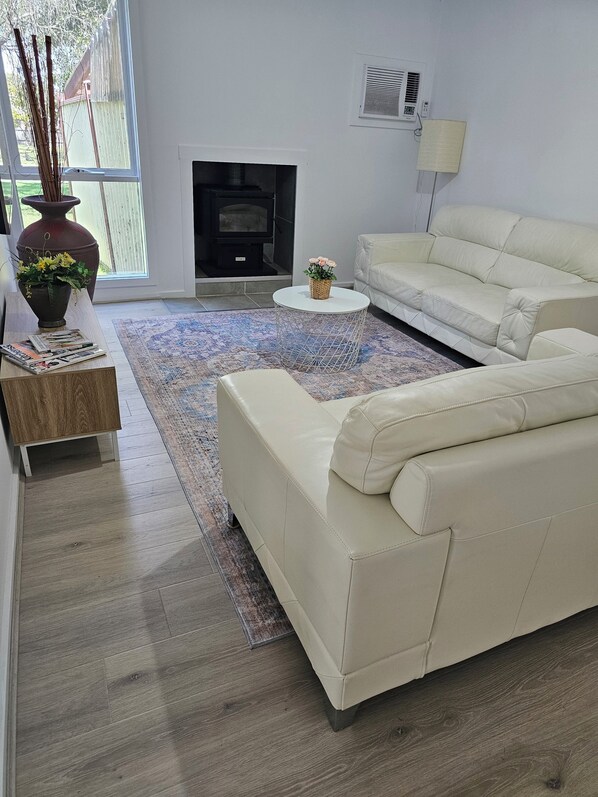 TV connectée, cheminée