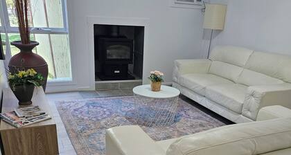 Farm cottage in 2.3 acres. Fully renovated for your comfort.