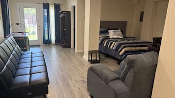 1 bedroom, iron/ironing board, free WiFi, bed sheets