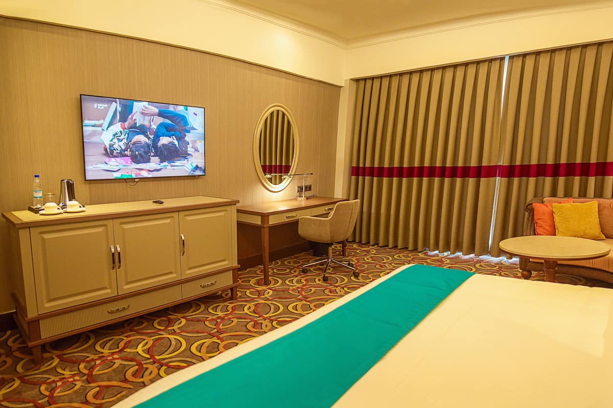 1 bedroom, minibar, in-room safe, individually decorated