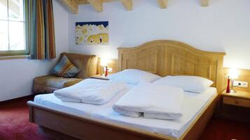 27 bedrooms, bed sheets