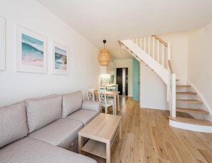 Comfort House, 3 Bedrooms | Living room - Holiday House for 4 People, Peace and Quiet (Kołobrzeg)