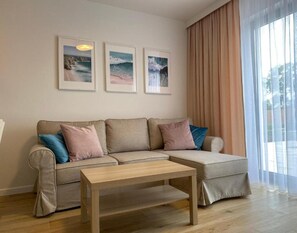 Living room - Holiday House for 4 People, Peace and Quiet (Kołobrzeg)