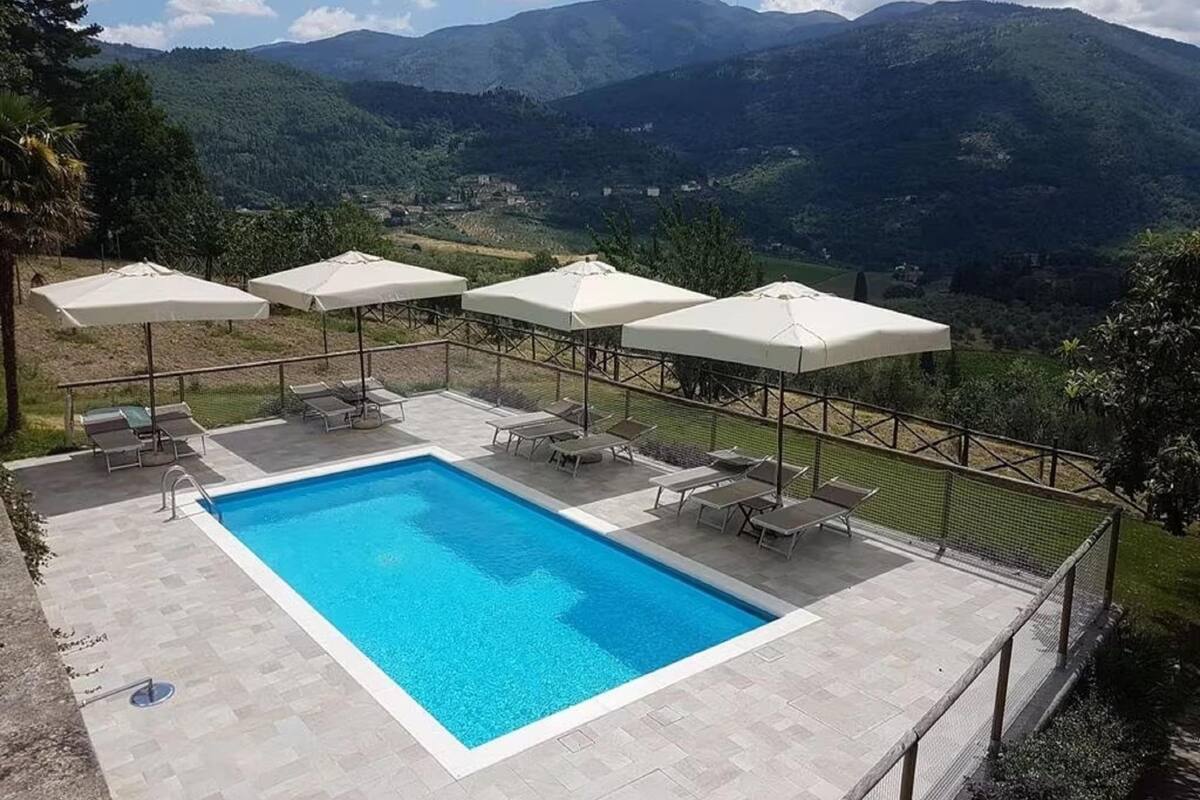 Piscine couverte, piscine extérieure