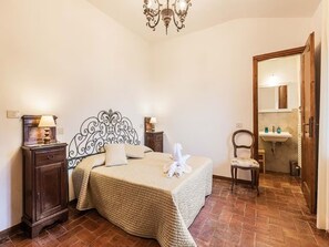 Nhà Deluxe, 3 phòng ngủ | 6 phòng ngủ, trang bị nội thất với thiết kế riêng biệt, bộ trải giường