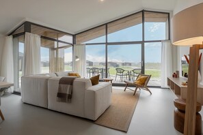 Romantic House, 3 Bedrooms | Living room - Lovely Holiday Home in Wissenkerke With Garden (Wissenkerke)