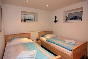 9 chambres, ameublement personnalisé