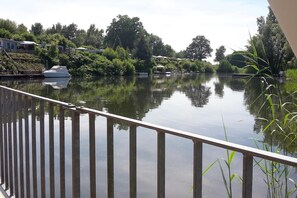 Property grounds - Ferienwohnung am Pruesssee in Guester (Güster)