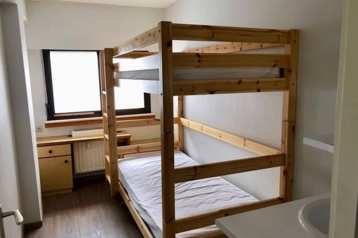 Comfort Apartment, 3 Bedrooms | 6 bedrooms, individually furnished, iron/ironing board