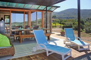Classic House, 4 Bedrooms | Balcony