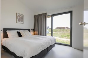 15 bedrooms, bed sheets - Lovely House in Nature (Wissenkerke)