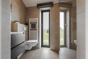 Rumah Klasik, 3 kamar tidur | Kamar mandi | Shower