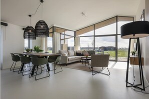 Rumah Klasik, 3 kamar tidur | Ruang keluarga