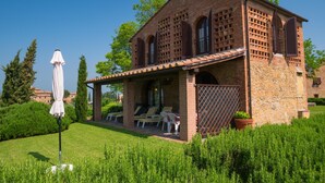 Exterior - Panoramic Renovated Barn With Terrace and Pool (Montaione)